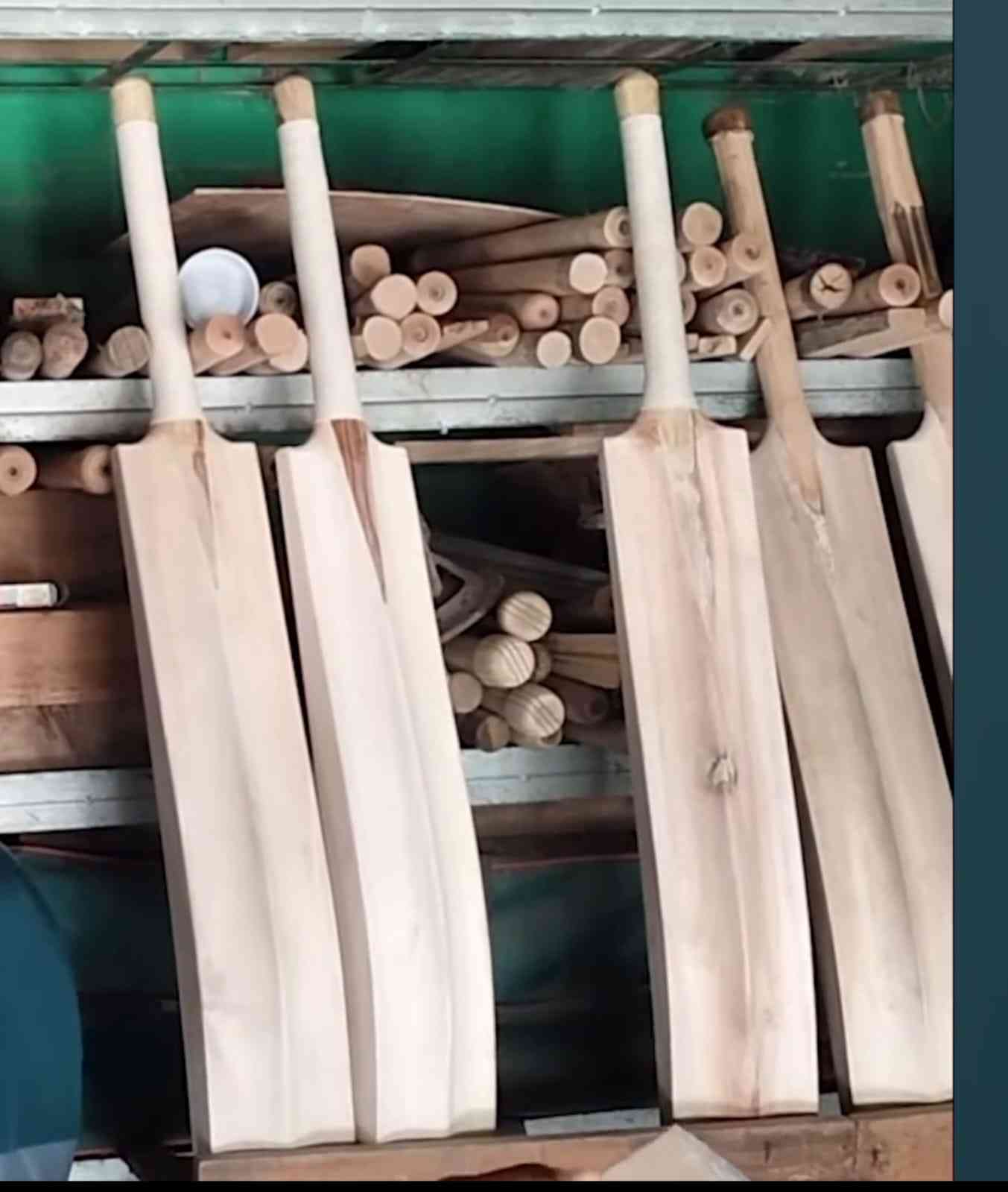 PBB King Cricket Bat – Tape Tennis Ball & Practice Cricket Bat