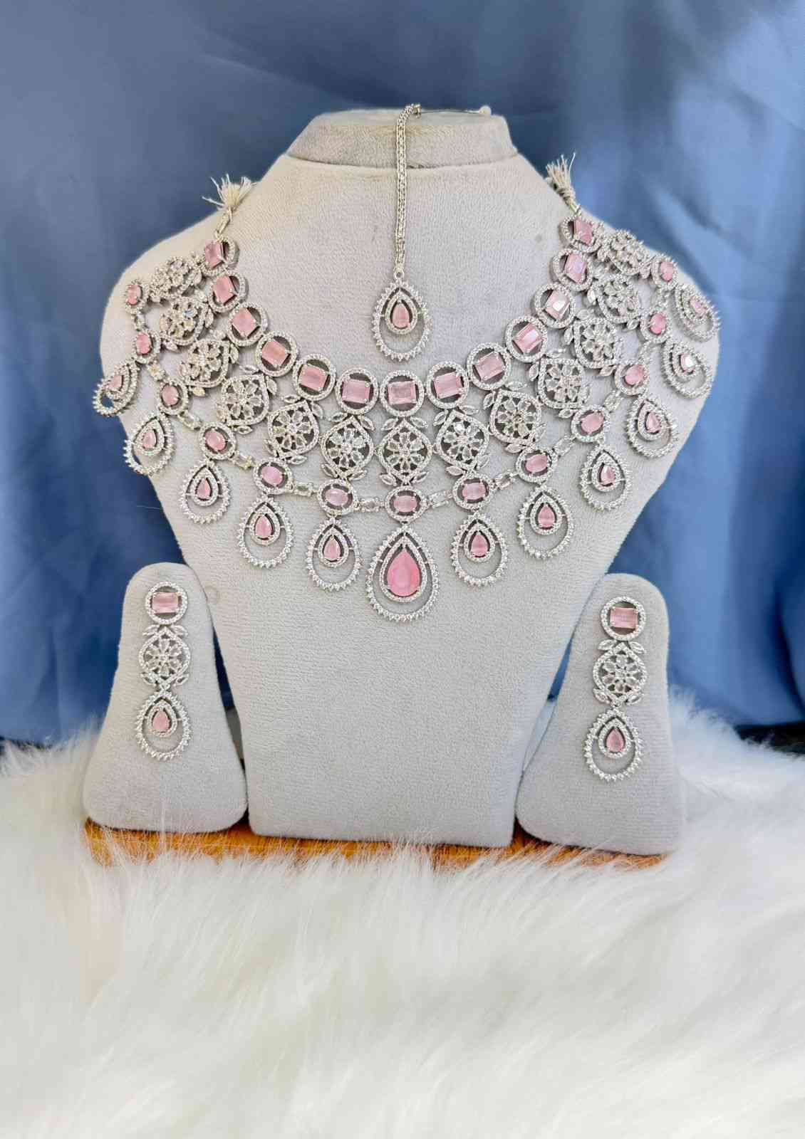 প্রিমিয়াম AD Stone Bridal & Party Jewellery Set | Necklace, Earrings & Tikli