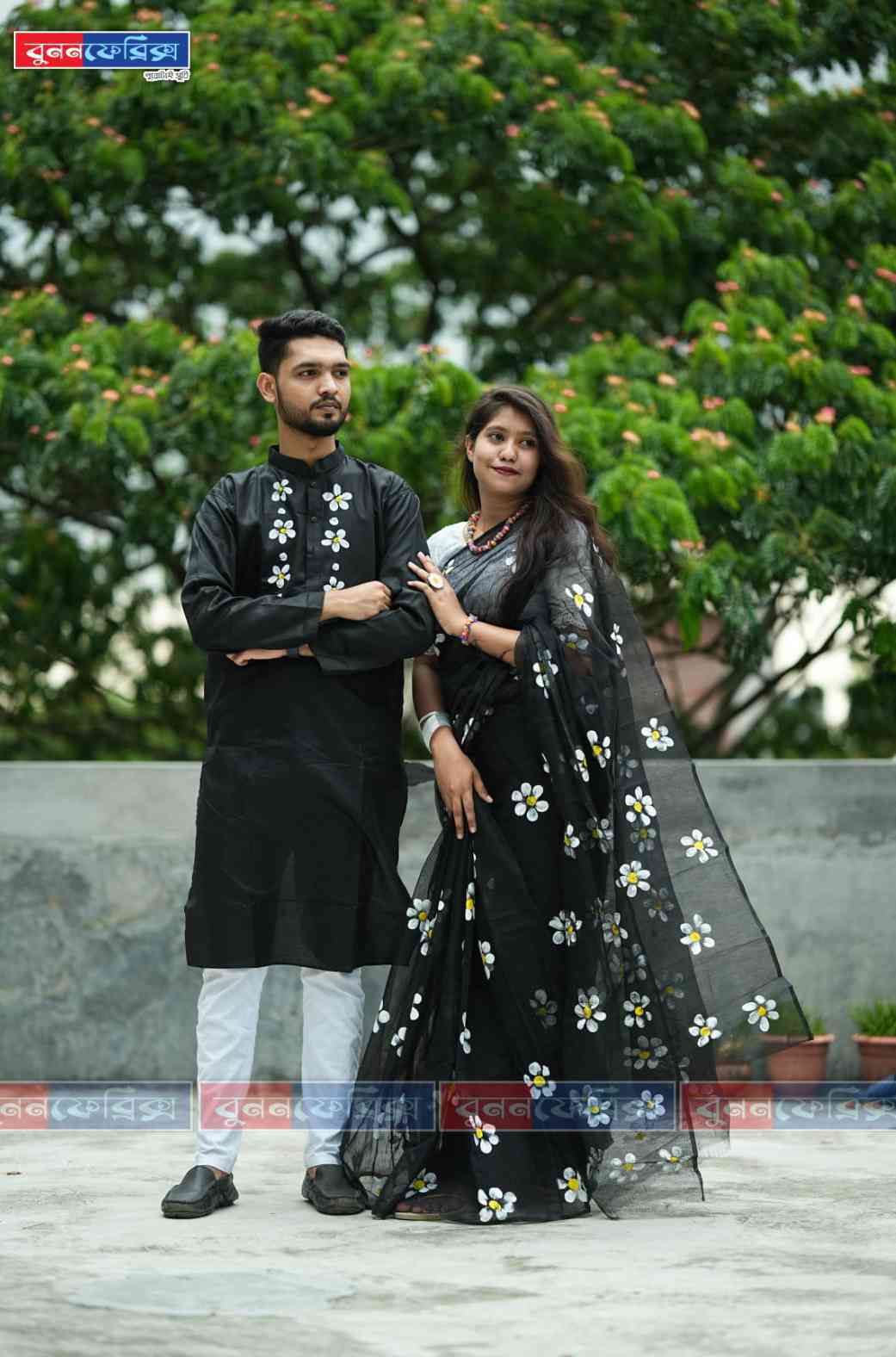 কাপল ড্রেস সেট – হাফ সিল্ক শাড়ি ও ধুপিয়ান সিল্ক হ্যান্ডপ্রিন্ট পাঞ্জাবি